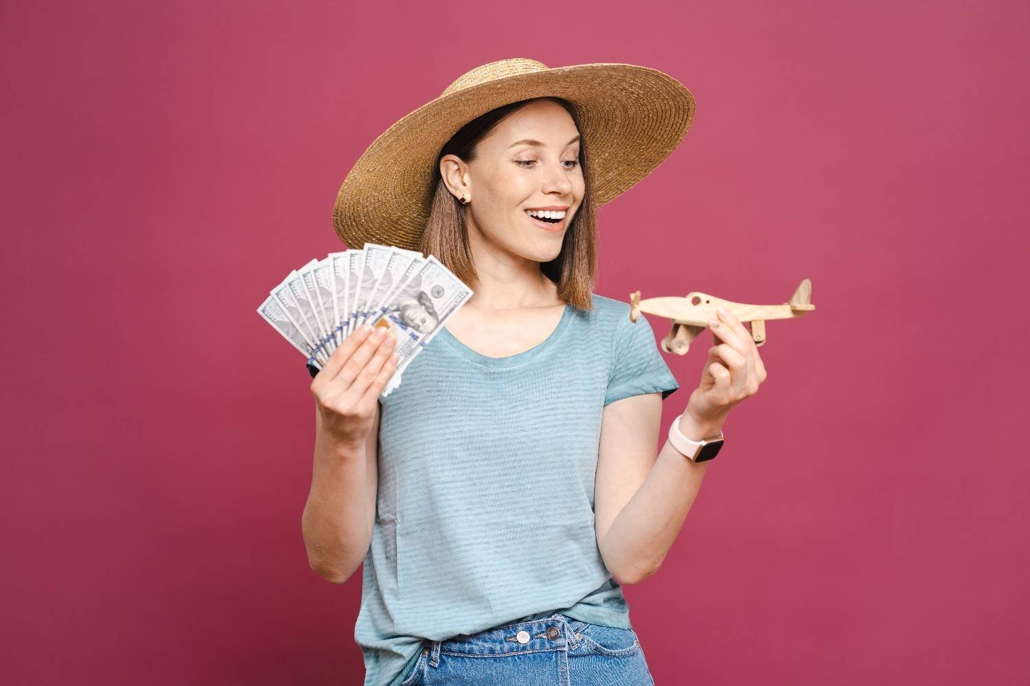 Travel Tips to Save Money on Flights: I Cut My Airfare in Half Using This 2026 System