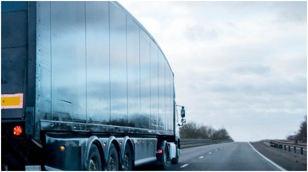 Technological Innovations in Heavy Haulage